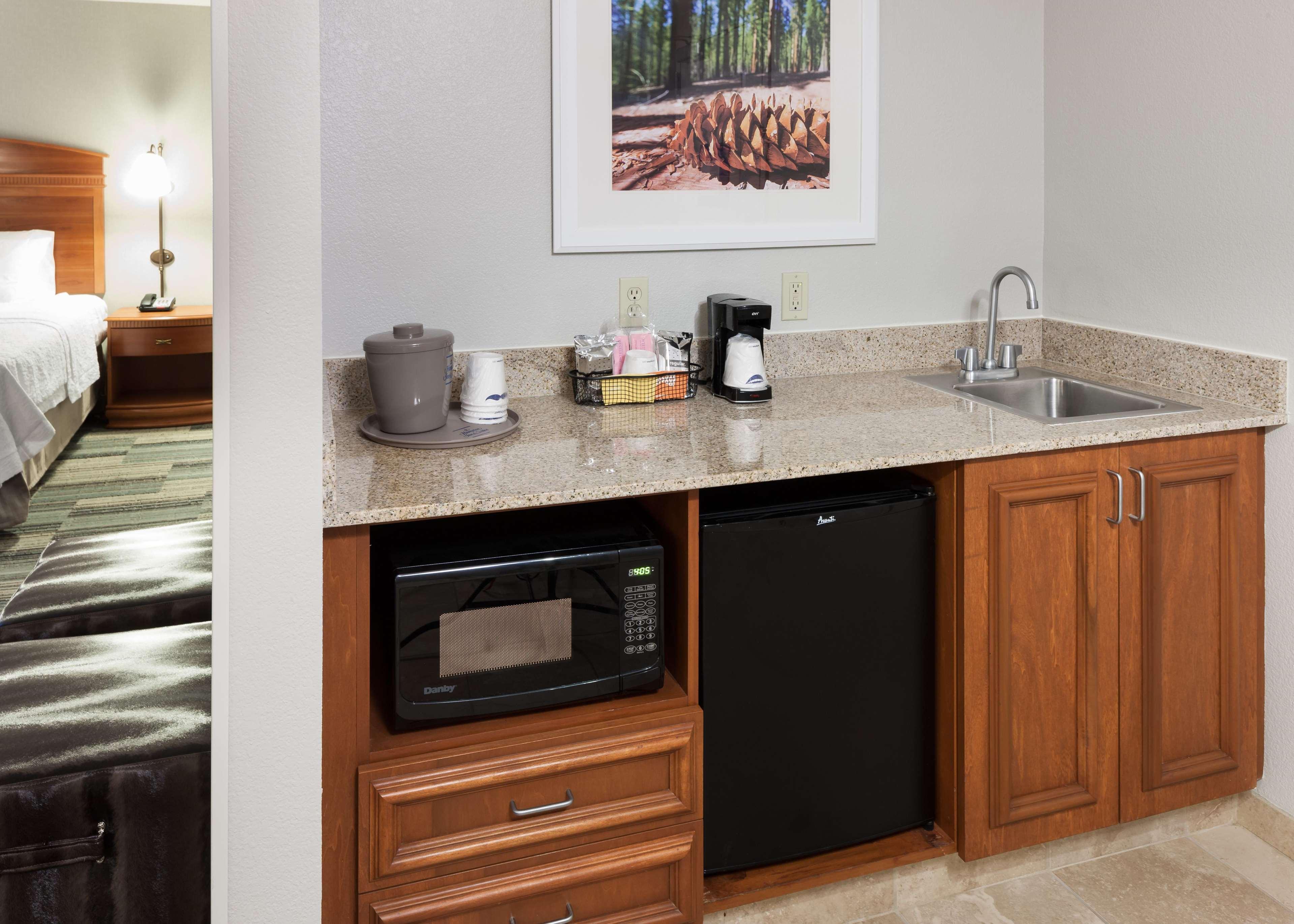 Hampton Inn & Suites Tulare Kültér fotó