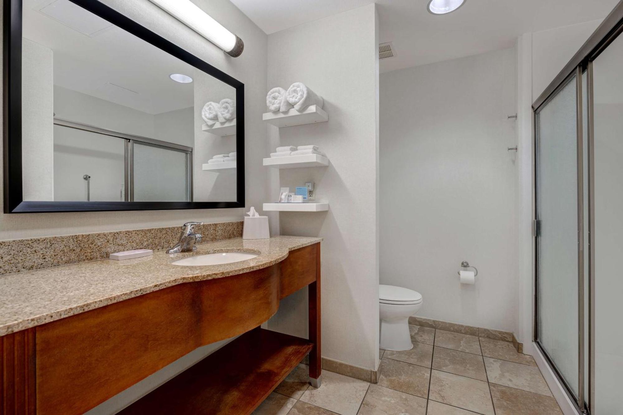 Hampton Inn & Suites Tulare Kültér fotó