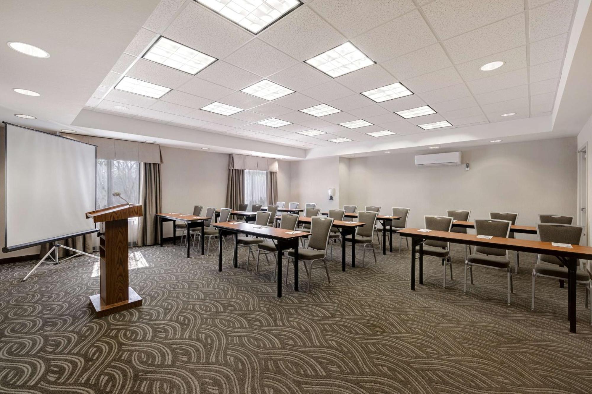 Hampton Inn & Suites Tulare Kültér fotó