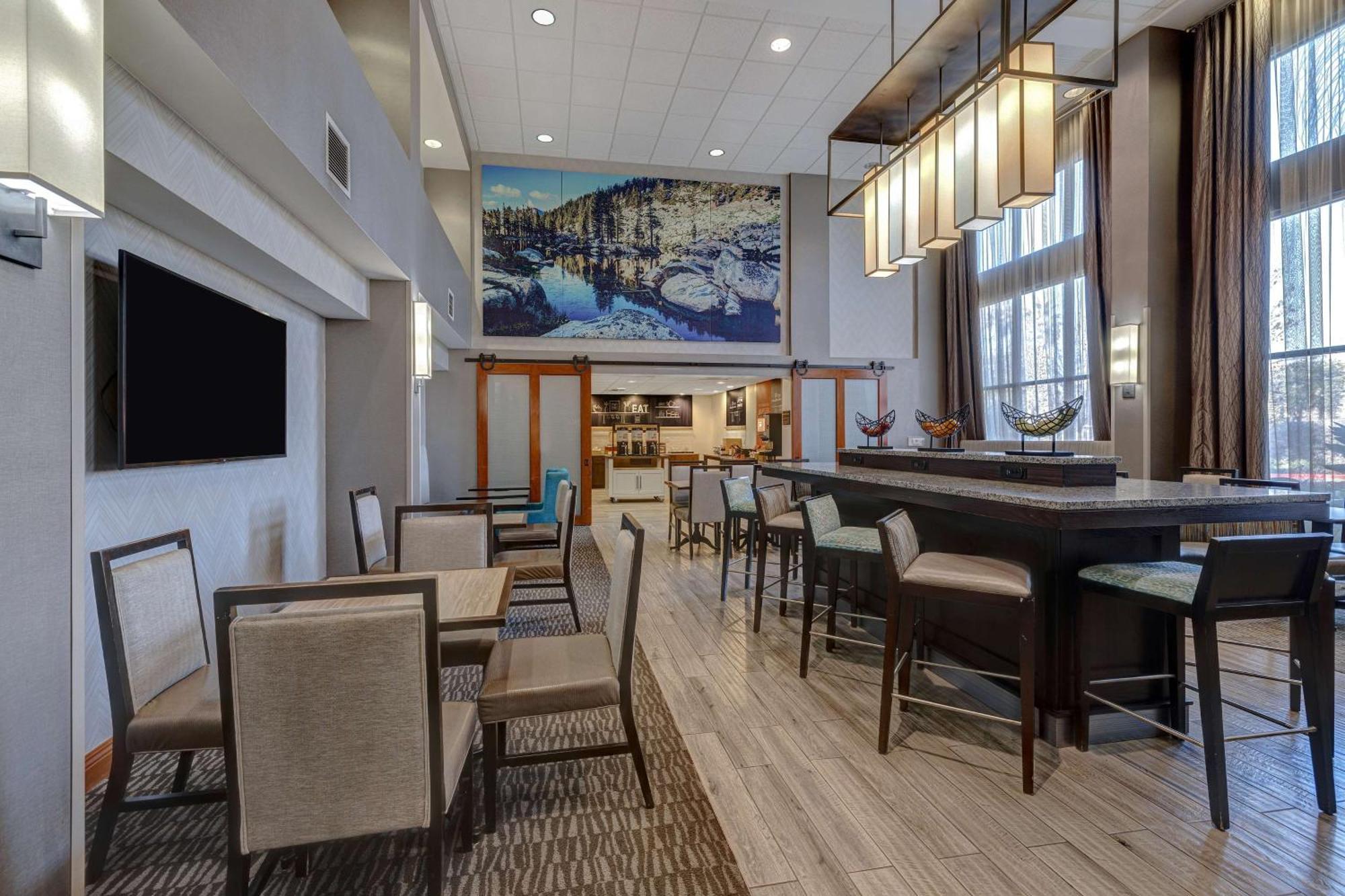Hampton Inn & Suites Tulare Kültér fotó