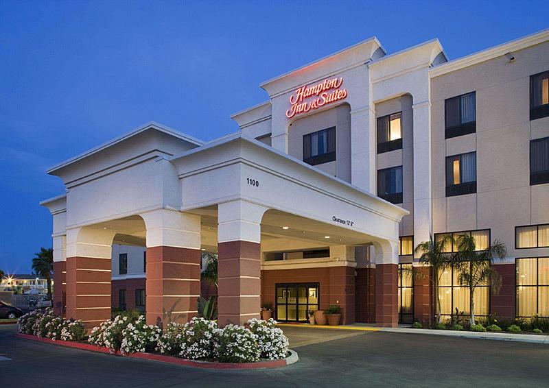 Hampton Inn & Suites Tulare Kültér fotó